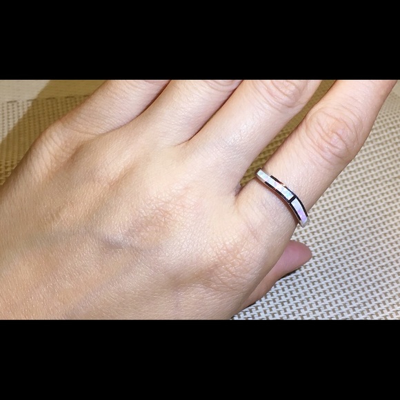 Opal ring band sterling silver ring with gemstone - Picture 4 of 4